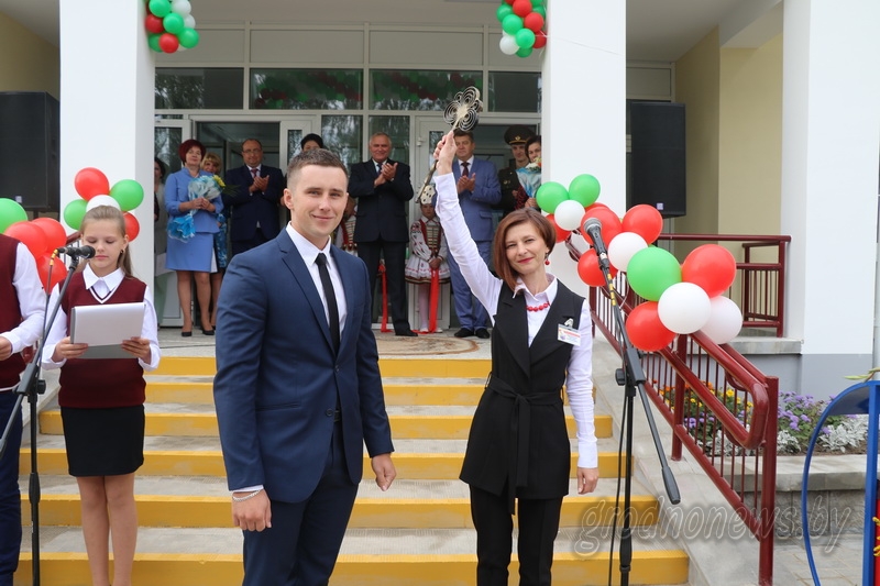 Больтишская базовая школа начинает учебнй год обновленной.JPG