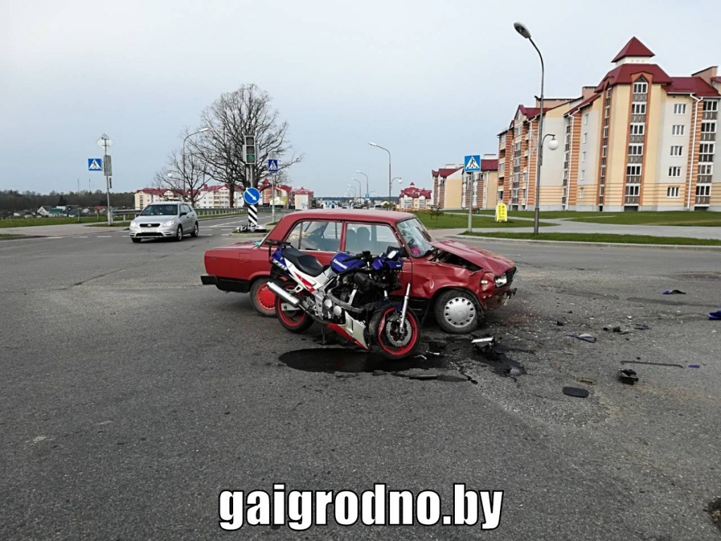 r4W5fElPDAk.jpg
