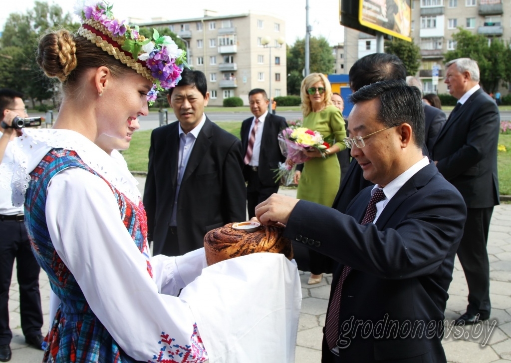 d3825e6ea4651cbdb5b6490baea08f8c.JPG