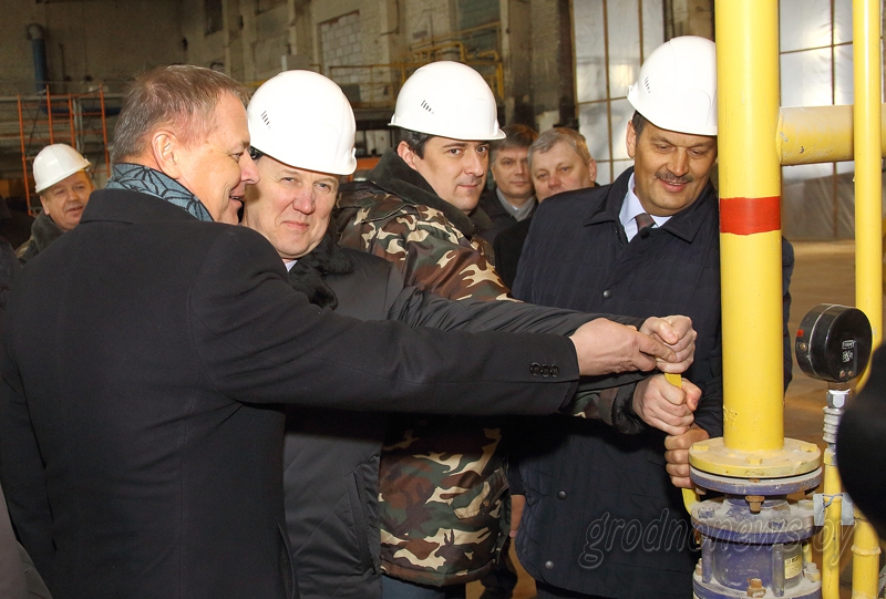 розжиг стекловаренной печи.JPG