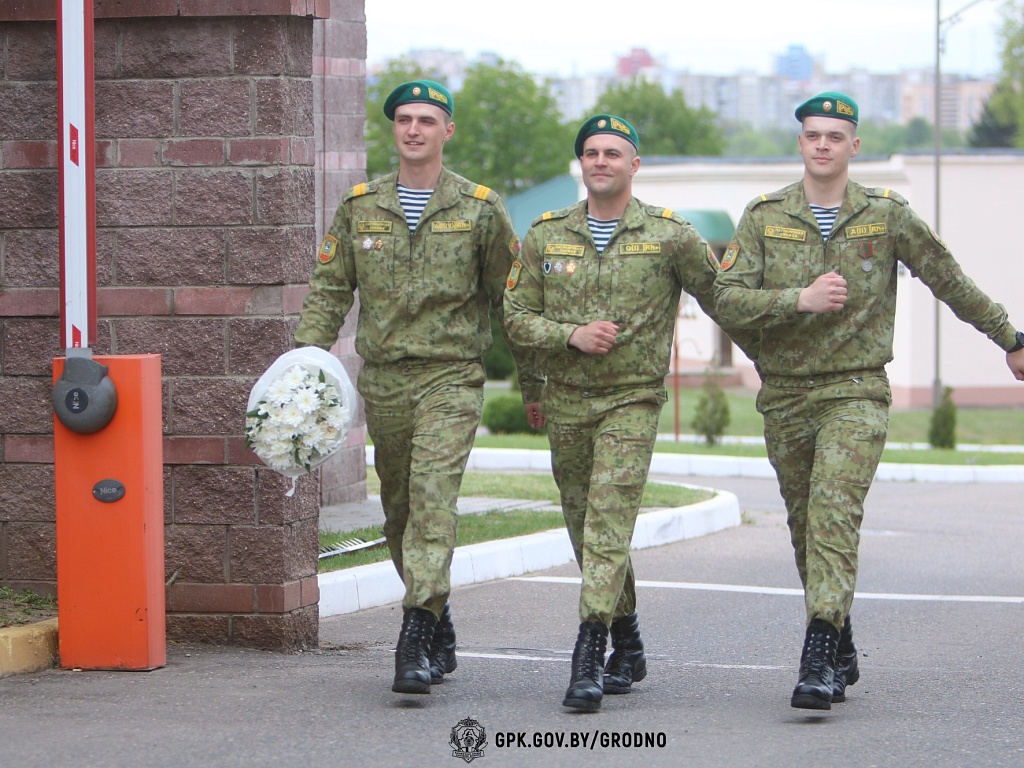 gncv9nglequg3mvym21x3s8hfxqxiumn.jpg