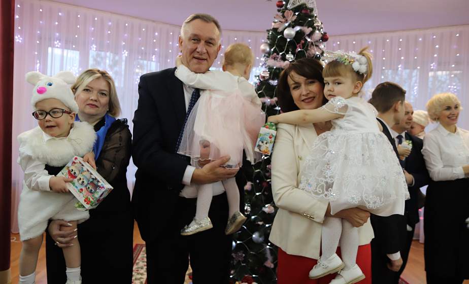 Праздник подарили воспитанникам Дома ребенка в рамках акции «Наши дети»