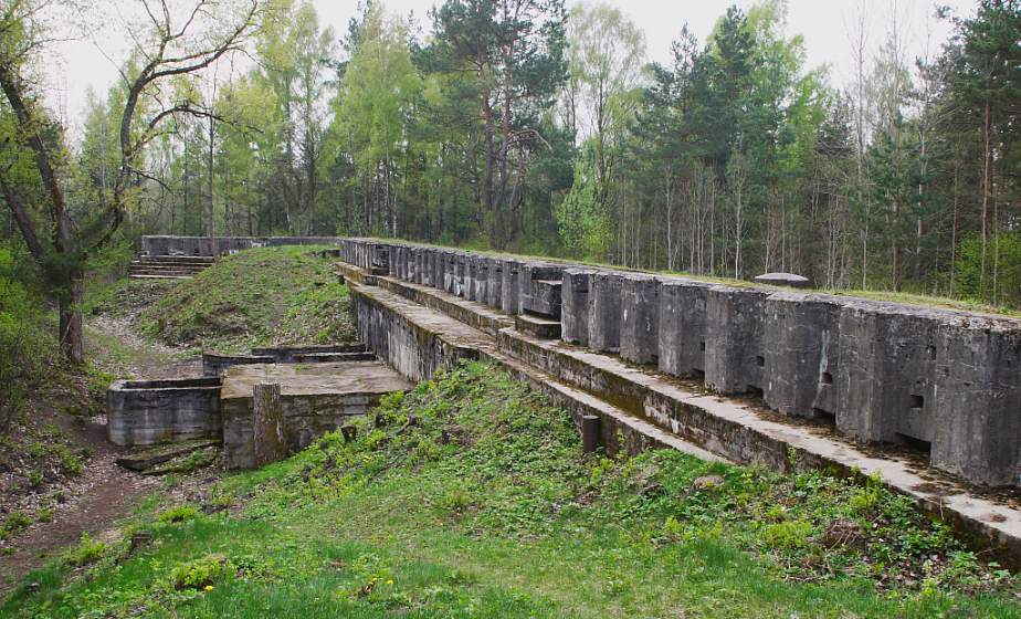 Где в гродненском регионе можно найти карстовые пещеры?