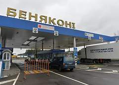 В пункте пропуска "Бенякони" литовская сторона из-за программного сбоя не принимает автотранспорт