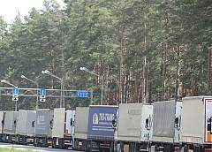 Около трех тысяч транспортных средств ожидают въезда в ЕС