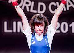 Елена Чичкан из Кореличей выиграла «золото» чемпионата мира по тяжелой атлетике среди юниоров