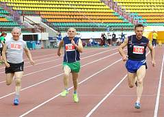 В Гродно проходит летний чемпионат по легкой атлетике среди ветеранов