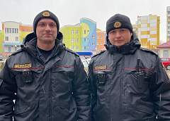 В Гродно милиционеры потушили загоревшийся микроавтобус