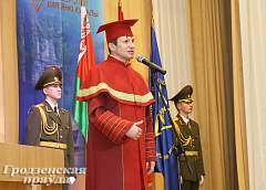 ГрГУ имени Янки Купалы принимает поздравления с 75-летием