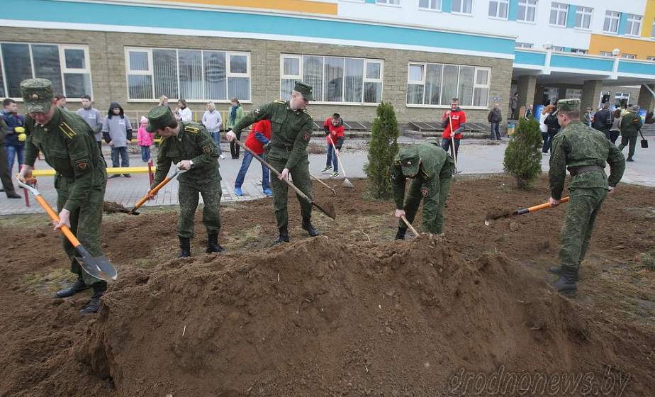 На республиканский субботник вышло 380 тысяч жителей Гродненщины На республиканский субботник вышло 380 тысяч жителей Гродненщины