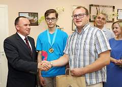 В Гродненской городской гимназии чествовали победителя Международной физической олимпиады