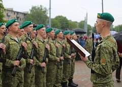 Служить готовы! 94 новобранца Гродненской погрангруппы приняли военную присягу на верность Родине 