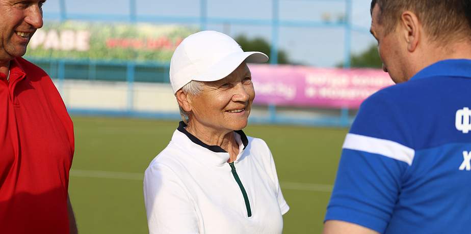 В спорте нельзя почивать на лаврах, а для достижения успеха надо много и серьезно работать В спорте нельзя почивать на лаврах, а для достижения успеха надо много и серьезно работать