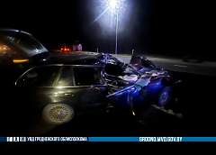 В Ивьевском районе водитель BMW погиб из-за столкновения с трактором