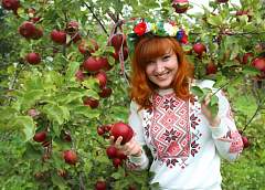 БРСМ дает старт фотоконкурсу «Сэлфі&фота з вышыванкай»
