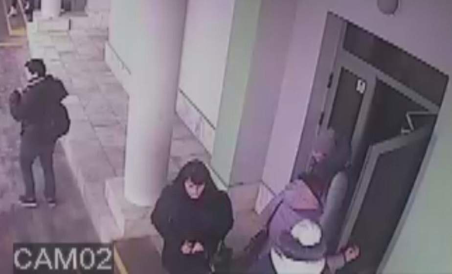 Милиция разыскивает женщину, которая подозревается в краже норковой шапки (+Видео) Милиция разыскивает женщину, которая подозревается в краже норковой шапки (+Видео)
