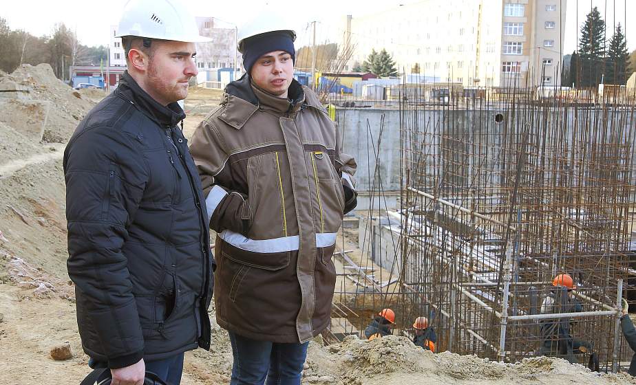 В Гродно Госстройнадзор и журналисты "ГП" провели рейд по стройплощадкам. Где есть порядок, а где его нет?