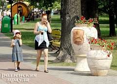На улицах Гродно появились оригинальные цветочницы