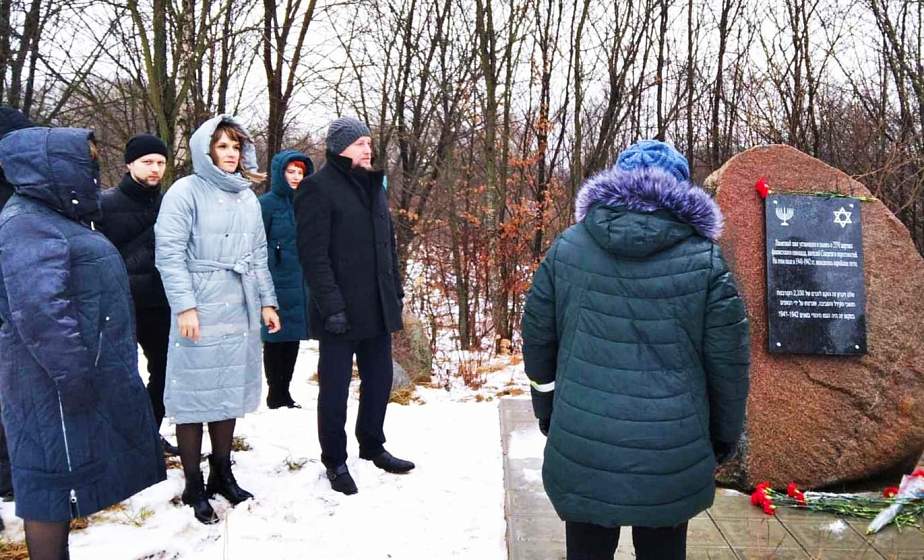В Скиделе состоялся митинг-реквием, посвященный памяти жертв еврейского гетто В Скиделе состоялся митинг-реквием, посвященный памяти жертв еврейского гетто
