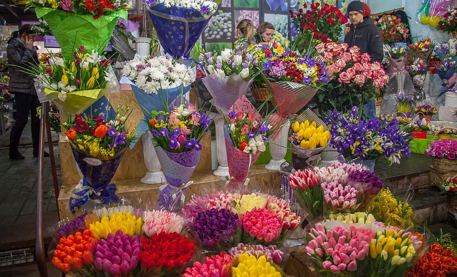 Тюльпаны, розы, орхидеи. Где в Гродно купить букеты к 8 марта