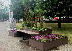Новые цветочные украшения появились в парке Жилибера
