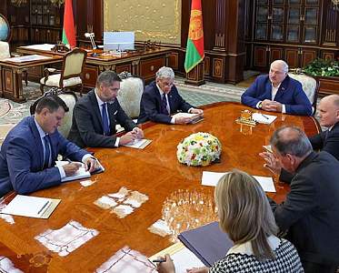 Александр Лукашенко провел встречу с представителем Президента США Джоном Коулом