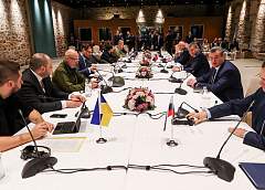 В Стамбуле начались переговоры российской и украинской делегаций