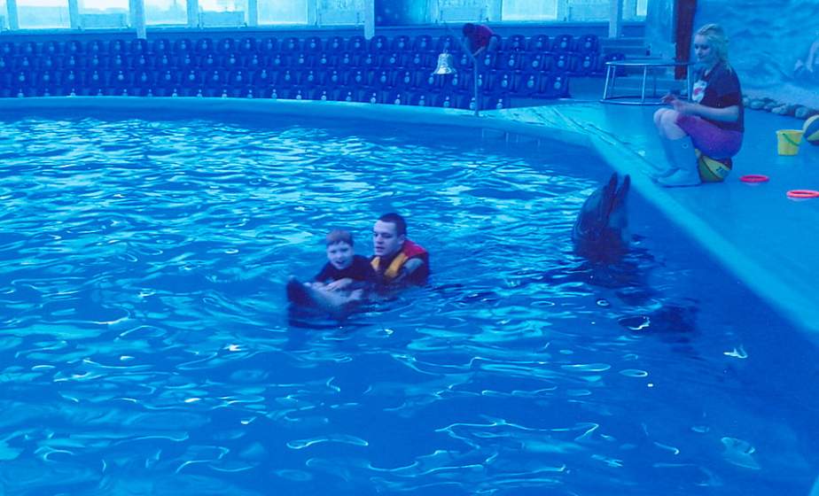 Гродненцы помогли 8-летнему Леше из Гродно попасть на дельфинотерапию Гродненцы помогли 8-летнему Леше из Гродно попасть на дельфинотерапию