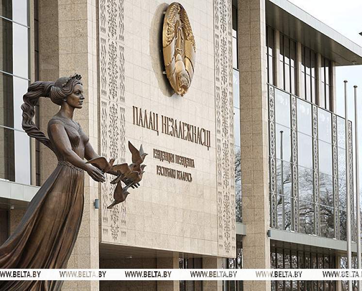 Александр Лукашенко собрал совещание по одному из ключевых предвыборных обещаний полешукам