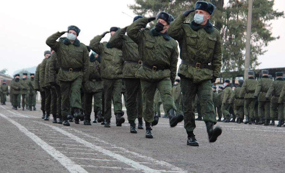 В белорусской армии начался новый учебный год. Репортаж из  557-й инженерной бригады, где учат саперов и осваивают понтонно-мостовые специальности 