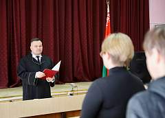 В Гродно 17-летнего учащегося колледжа лишили права распоряжаться стипендией