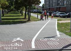 В Гродно на пешеходных дорожках начали появляться полосы для велосипедов (СХЕМА велодорожек)