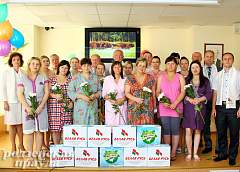 В честь 10-летия  "Белой Руси" областная организация "Белая Русь" вместе с ОАО "Молочный мир" устроили праздник для детей