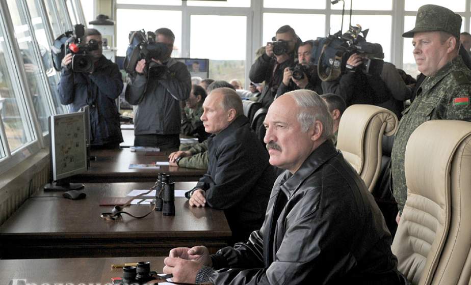 Александр Лукашенко и Владимир Путин приняли участие в учении "Запад-2013" 