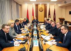 Millions of dollars of foreign investment and salary growth. The tasks of socio-economic development and the draft regional budget for 2020 were discussed at a meeting of the regional executive committee
