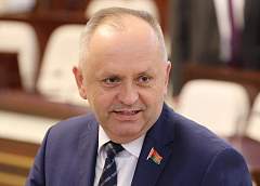 Василий Панасюк: в Конституции идея социального государства по сохранению и укреплению здоровья граждан остается приоритетной