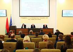 Міністр інфармацыі Беларусі Аляксандр Карлюкевіч наведаў ГрДУ імя Янкі Купалы