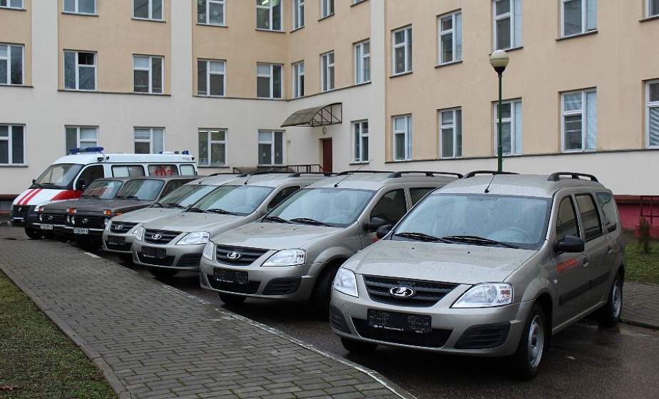 Автопарк Лидской ЦРБ пополнился семью новыми автомобилями Автопарк Лидской ЦРБ пополнился семью новыми автомобилями