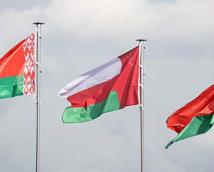 Александр Лукашенко направился с рабочим визитом в Оман