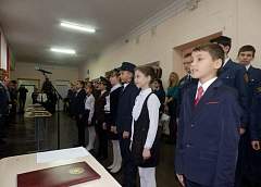 Клятву верности школе принесли учащиеся СШ №13