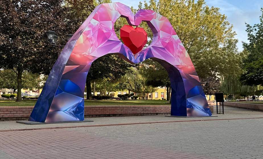 Новую конструкцию установили на площади Советской в Гродно