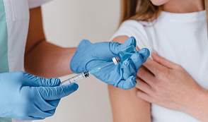 В Беларуси началась вакцинация против ВПЧ девочек в возрасте 11 лет