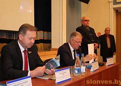 Выездное заседание президиума Гродненского областного Совета депутатов прошло в Слониме