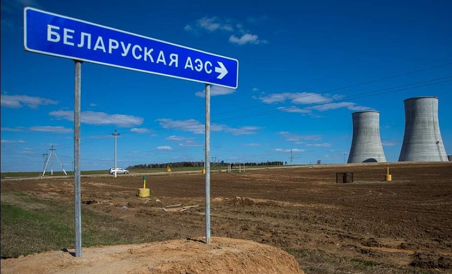 Ситуация с выплатой зарплат монтажникам на БелАЭС. Комментарий экспертов