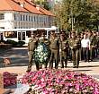 В честь 105-летия со дня образования военного комиссариата Гродненской области состоялось возложение цветов к братской могиле в парке Жилибера