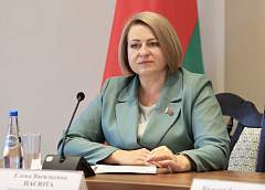 Это самая главная ценность - жить в своей стране под мирным небом, в окружении близких и дорогих людей