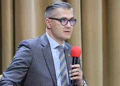 Вадим Гигин о "конституции" беглых: она ведет к созданию олигархической республики