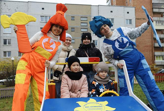 Уютные дворы – счастливые дети. В Гродно открылась новая игровая площадка