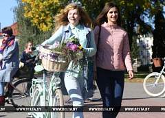 Леди на велосипеде. Спортивная прогулка велосипедисток впервые прошла в Гродно