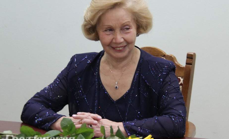 Олимпийская чемпионка, гродненская гимнастка Елена Волчецкая принимала поздравления с юбилеем Олимпийская чемпионка, гродненская гимнастка Елена Волчецкая принимала поздравления с юбилеем